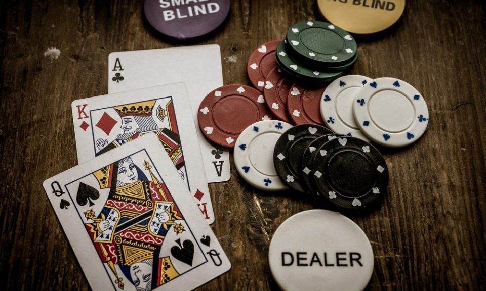 To earn big real money, choose gambling site wisely